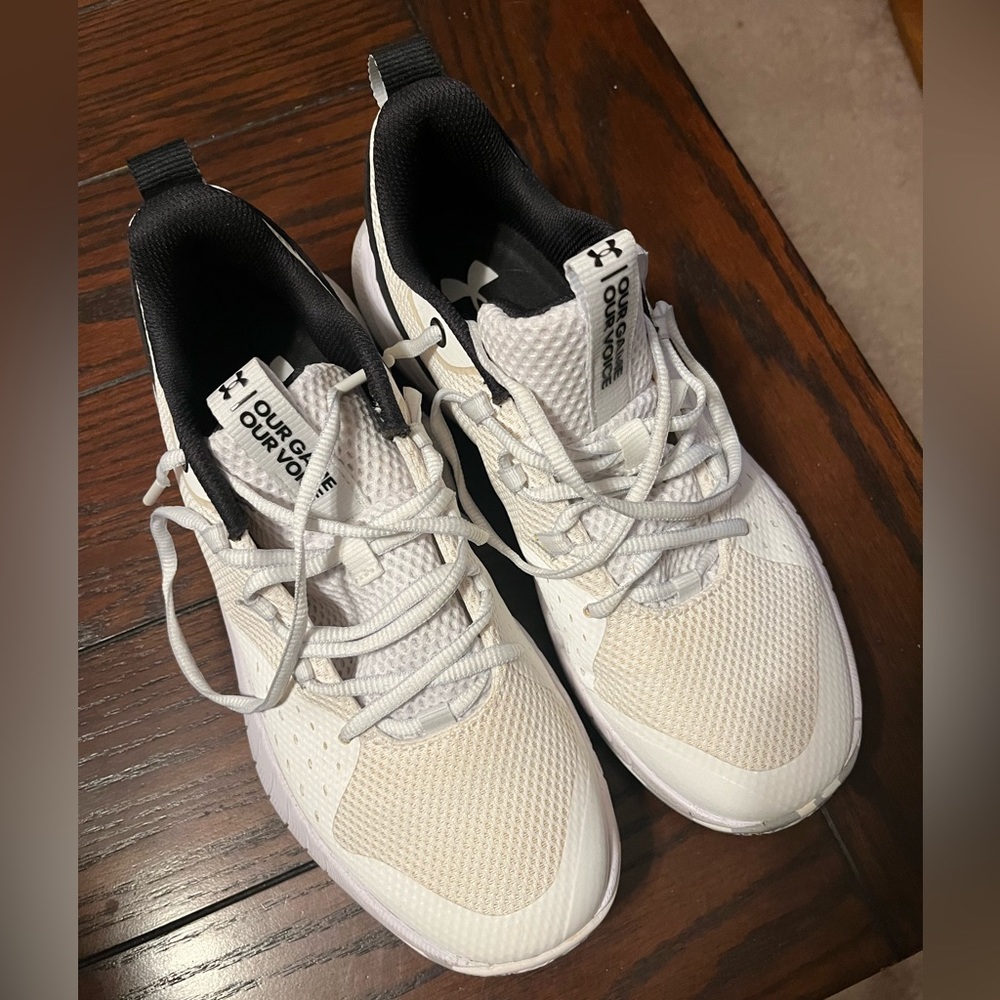 Under armour sneakers womens